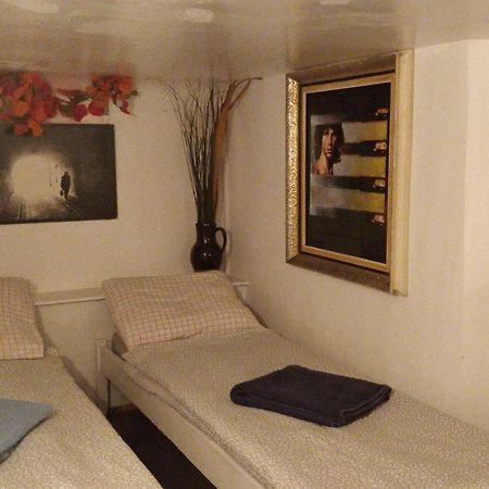 Prague "Above Train Central" Hostel Exterior photo